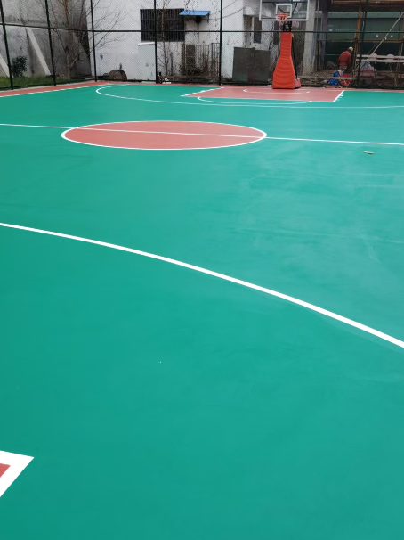 淇县 球场长期使用易出现地面开裂